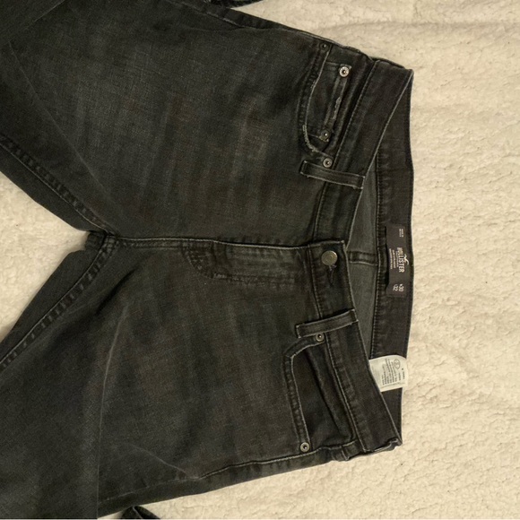 NWOT Hollister 30x23 - Picture 9 of 12